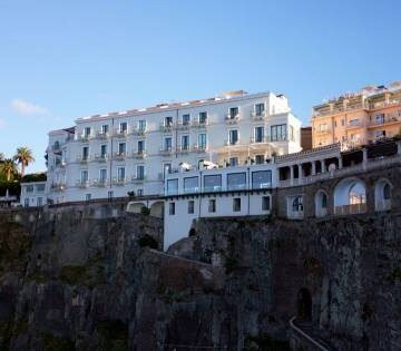 PPDS brings modern luxury and limitless entertainment to historic five star Bellevue Syrene hotel