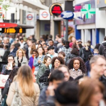 UK Retail Sales Bounce Back With 0.5% Gain in August